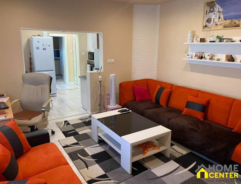 PREDAJ : rodinný dom na bývanie a aj podnikanie, Komárno - 7