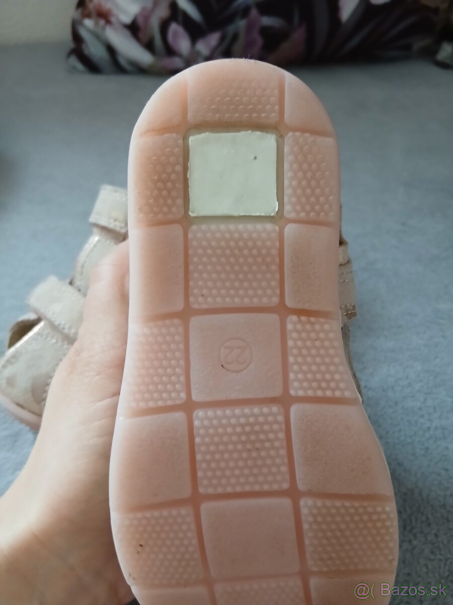 Dievčenské topánočky veľ.22 - 7