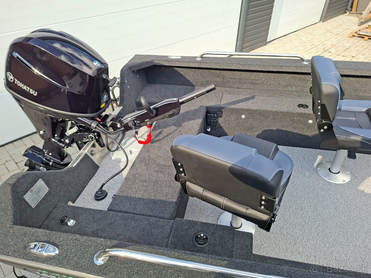 Motorový čln BREMA 450V PRO - 7
