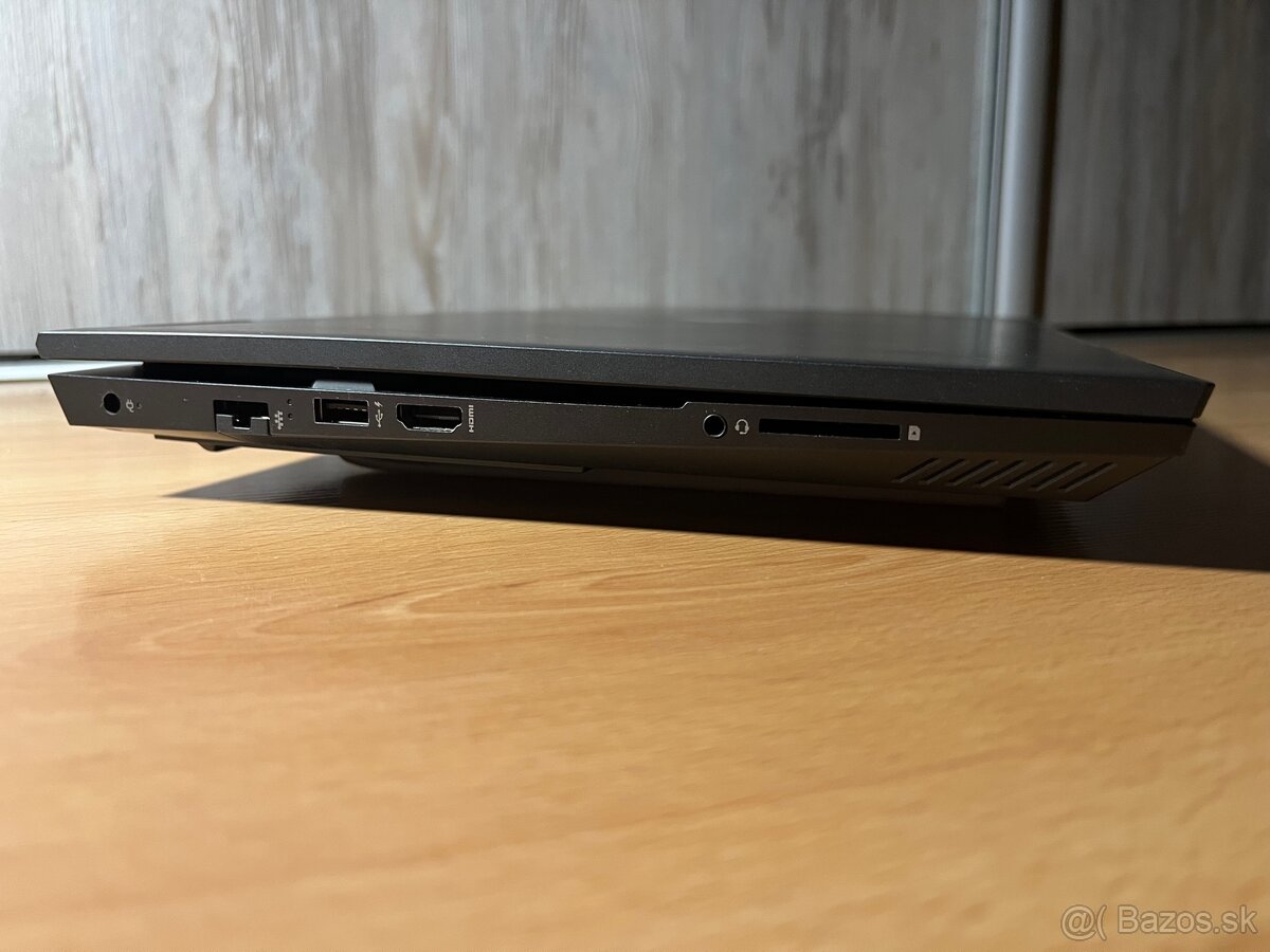 Rezervované: HP OMEN 15 - herný notebook - 7