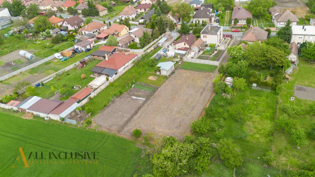 ALL INCLUSIVE | NA PREDAJ STAVEBNÝ POZEMOK (1182 M2), ČENKOV - 7