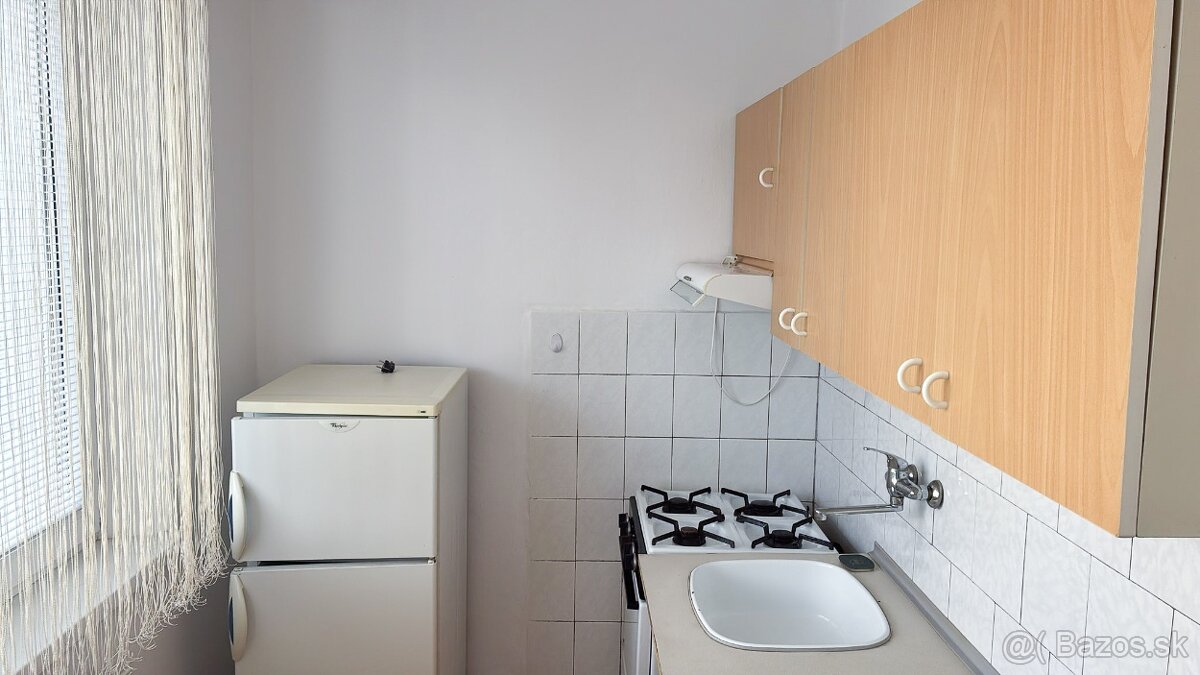 Prenajom 1-izboveho bytu - 7
