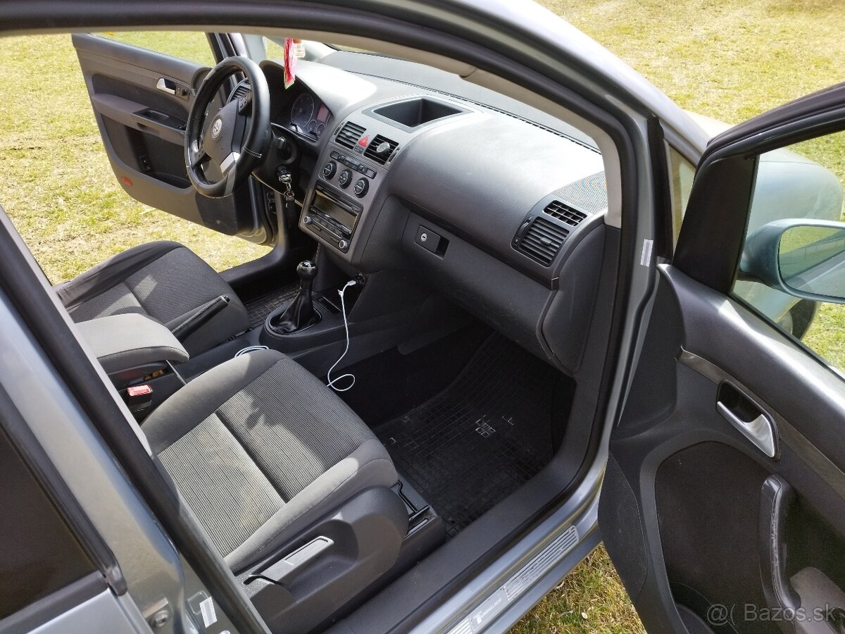Touran - 7