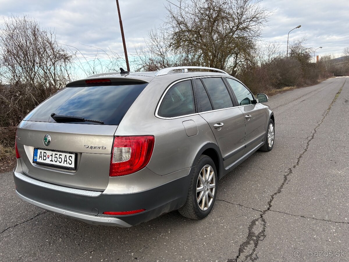 Škoda Superb Combi Scout 4x4 2.0 TDI 103kw DSG+ F1 2013 - 7