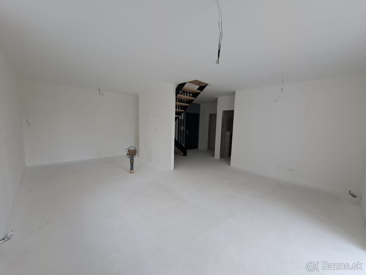 Mezonetový byt s veľkou terasou, Kalná nad Hronom - 7