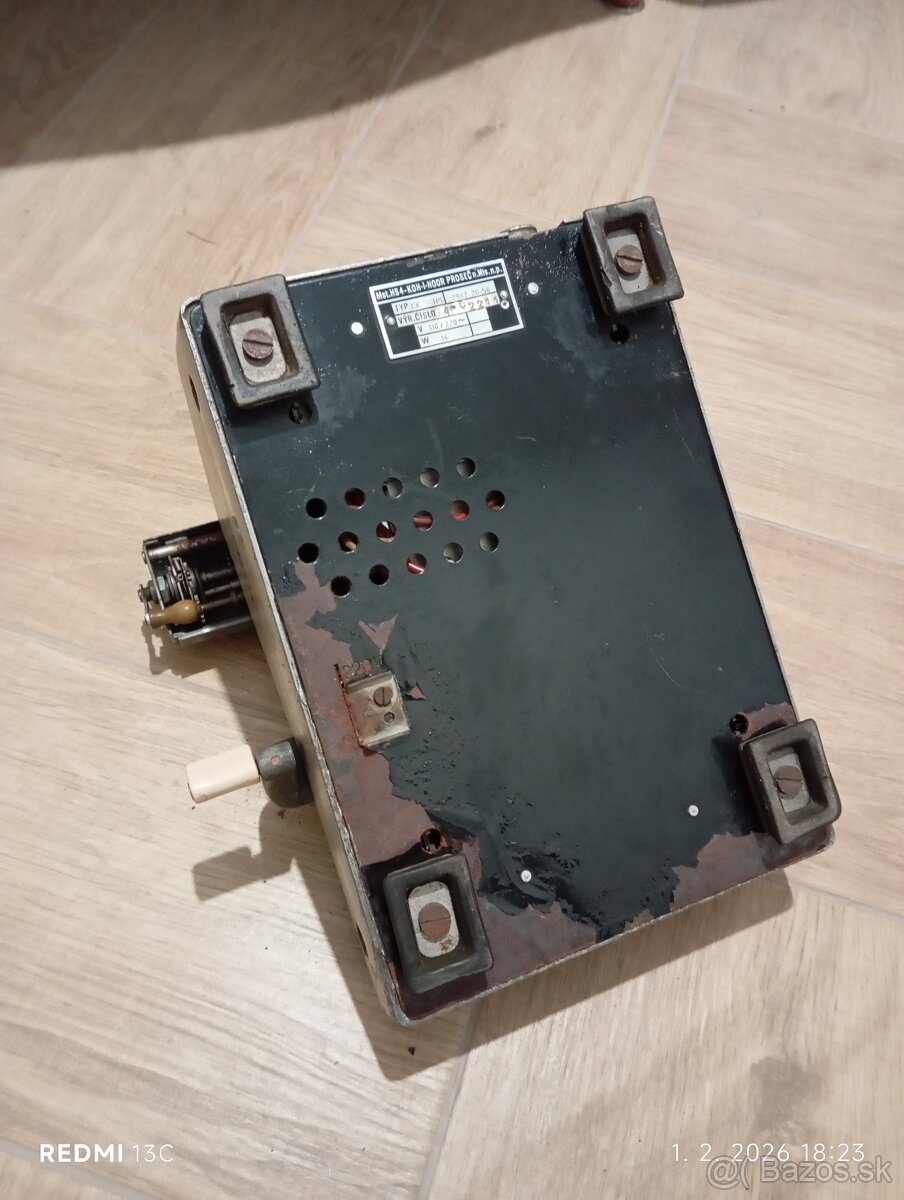 Retro kalkulačka - 7