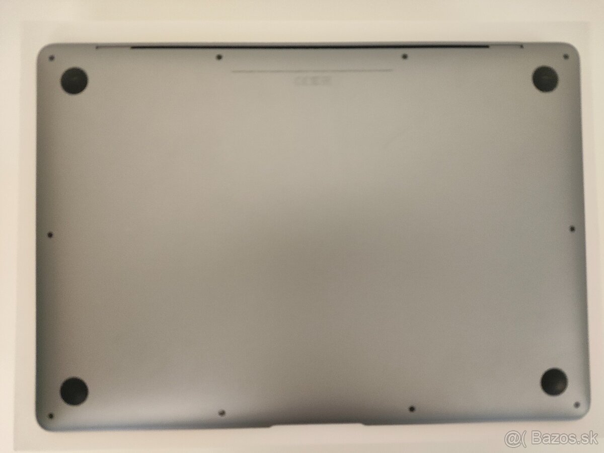 MacBook Air 2020 | i7 • 8GB • 256GB SSD - 7