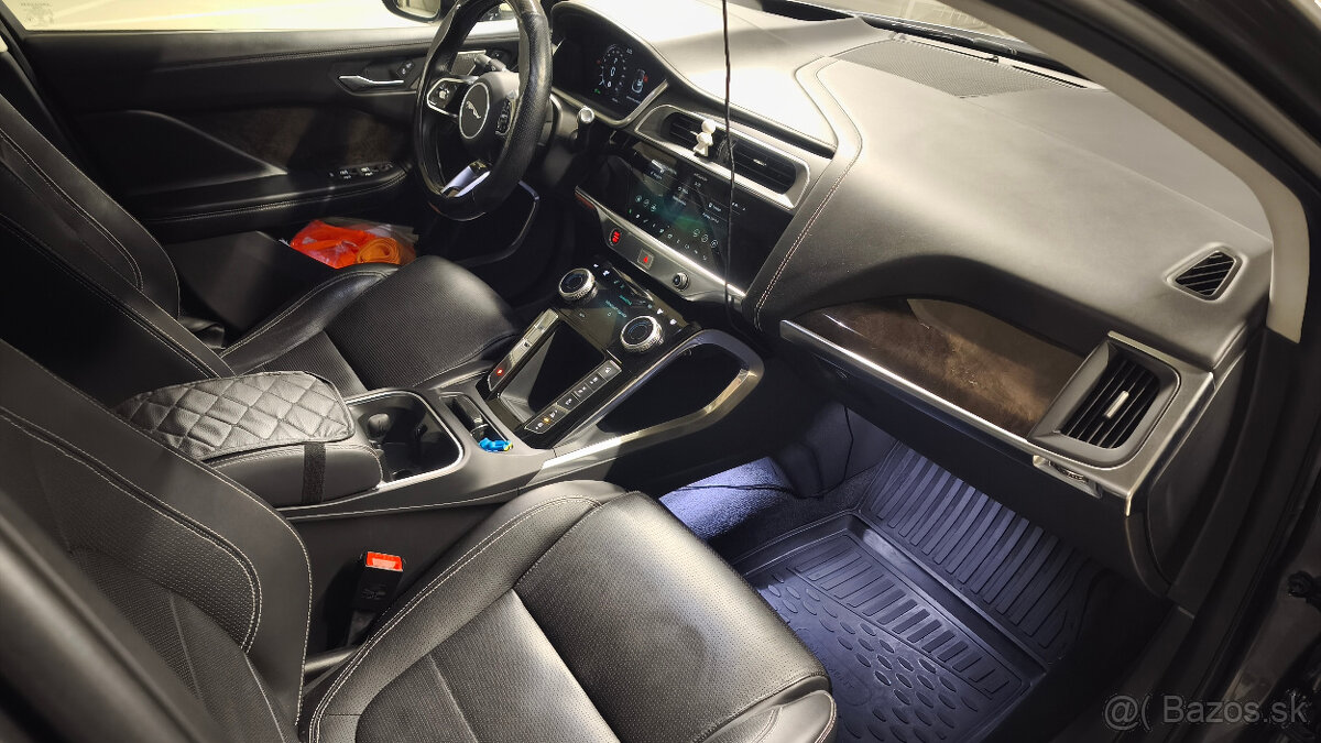 Jaguar I Pace - 7