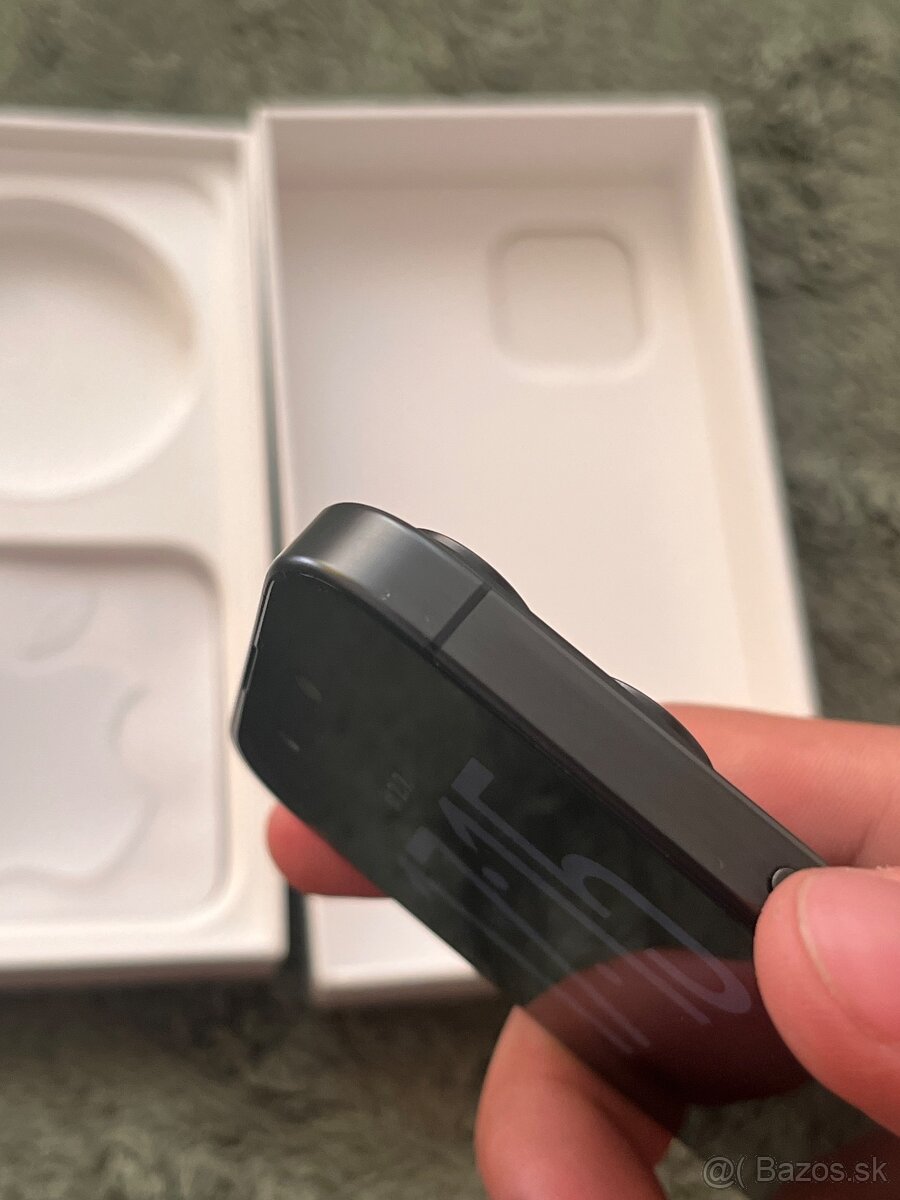 Apple Iphone 15 pro 256 Black - 7