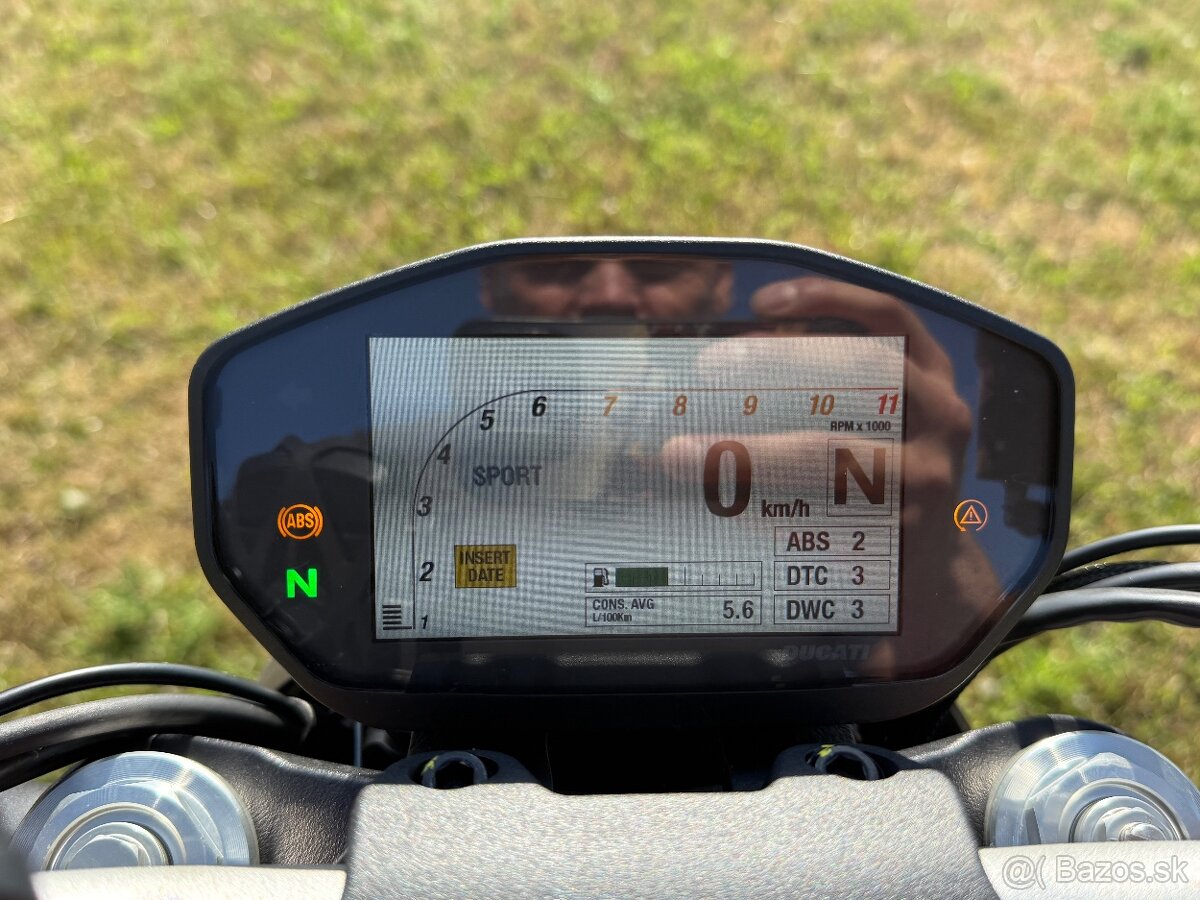 Ducati Monster 1200 - 7