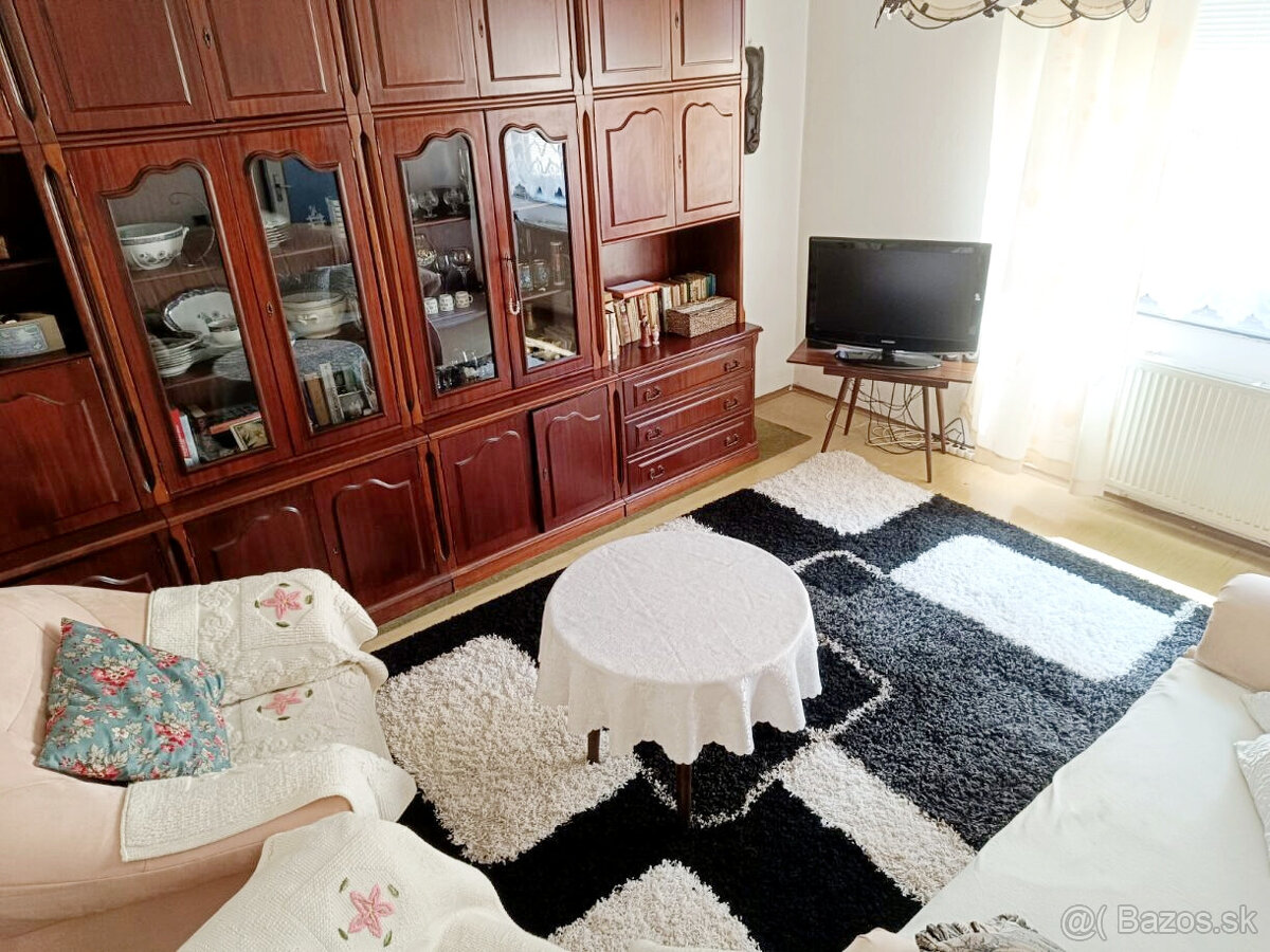 RD S KRÁSNYM POZEMKOM /237M2/ GARÁŽ,KRB,NOVÁ STRECHA PRI CEN - 7