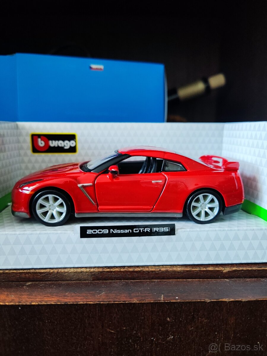 Nissan, Mazda modely - 7