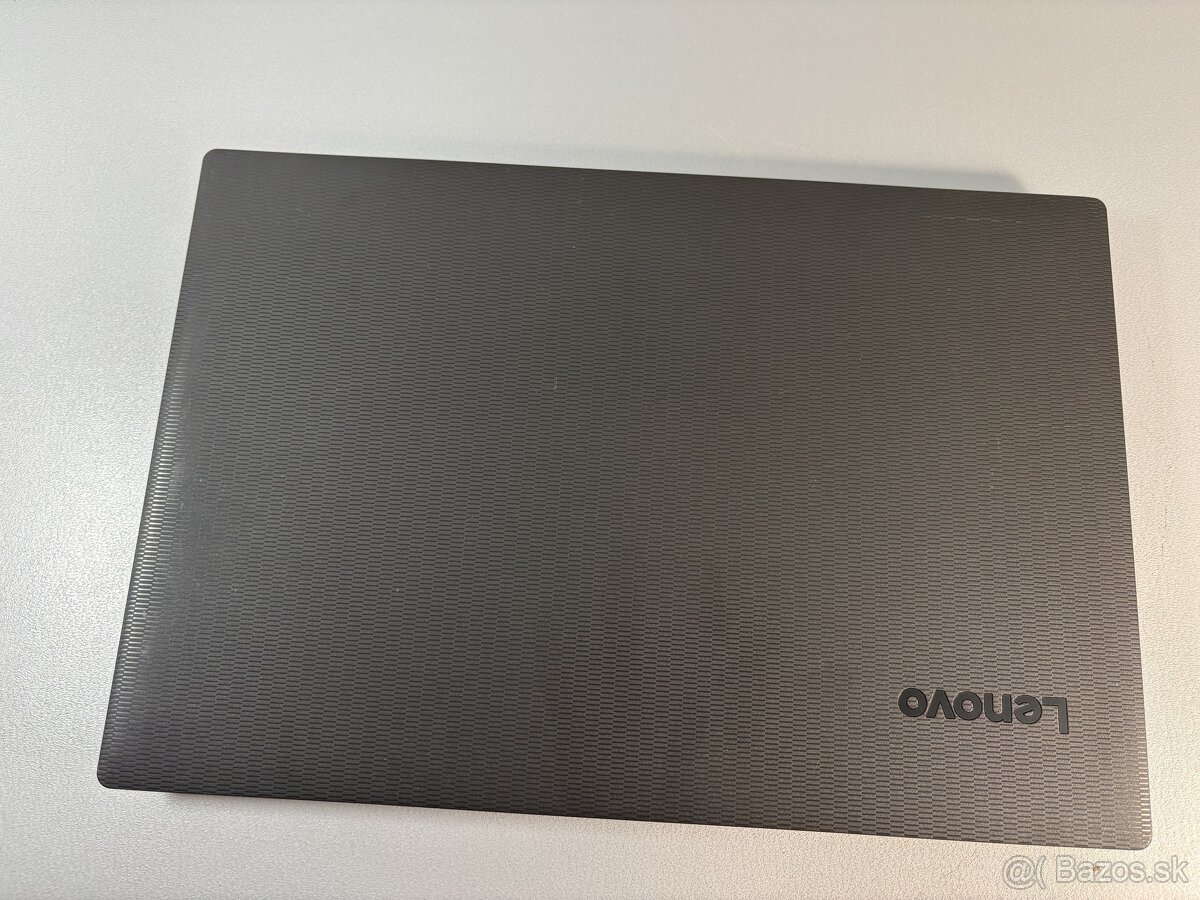 #049 - Lenovo 15.6/i3 7020U/20GB RAM/SSD/Win11 - 7