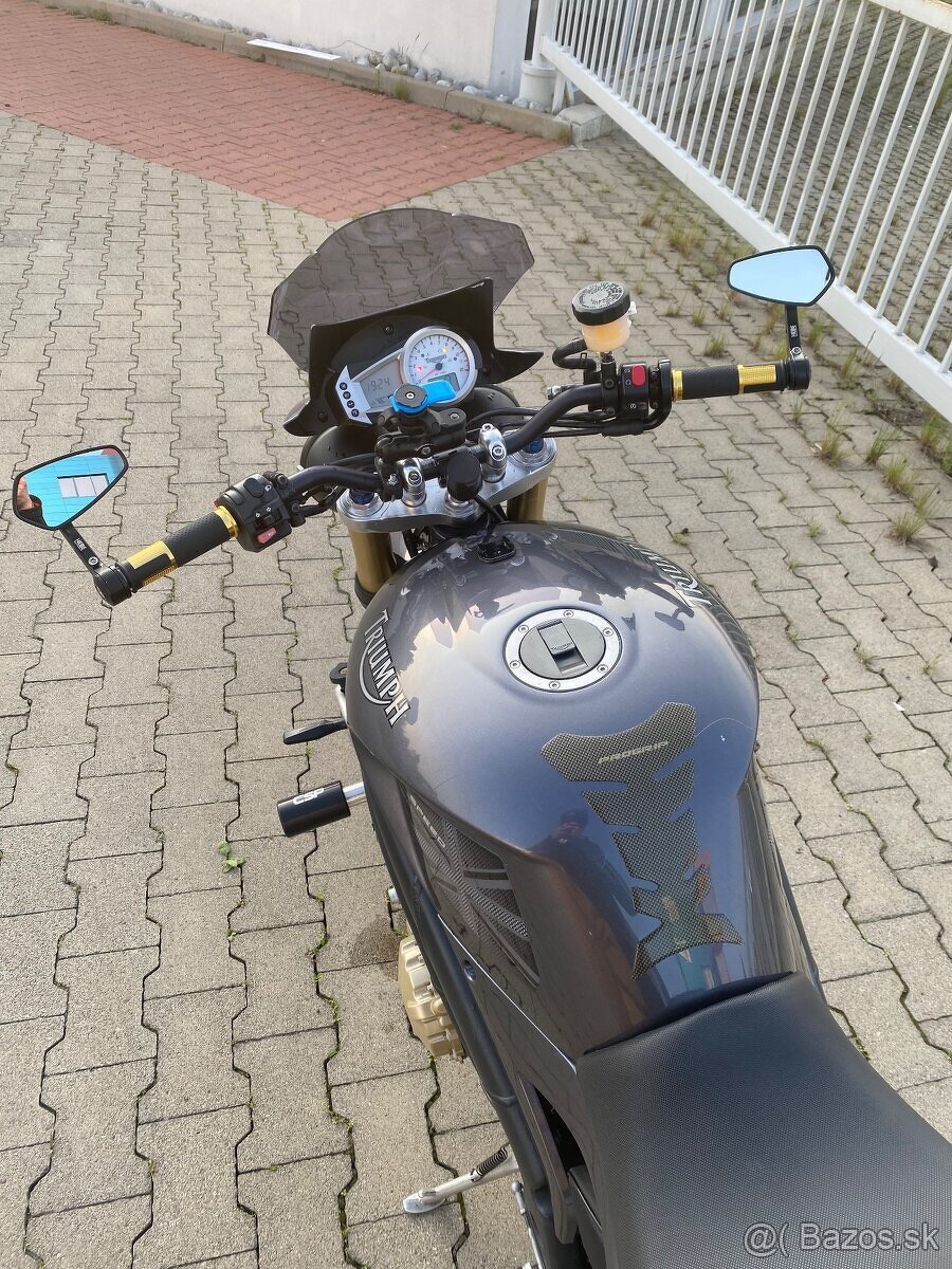 Triumph Speed Triple 1050 - 7