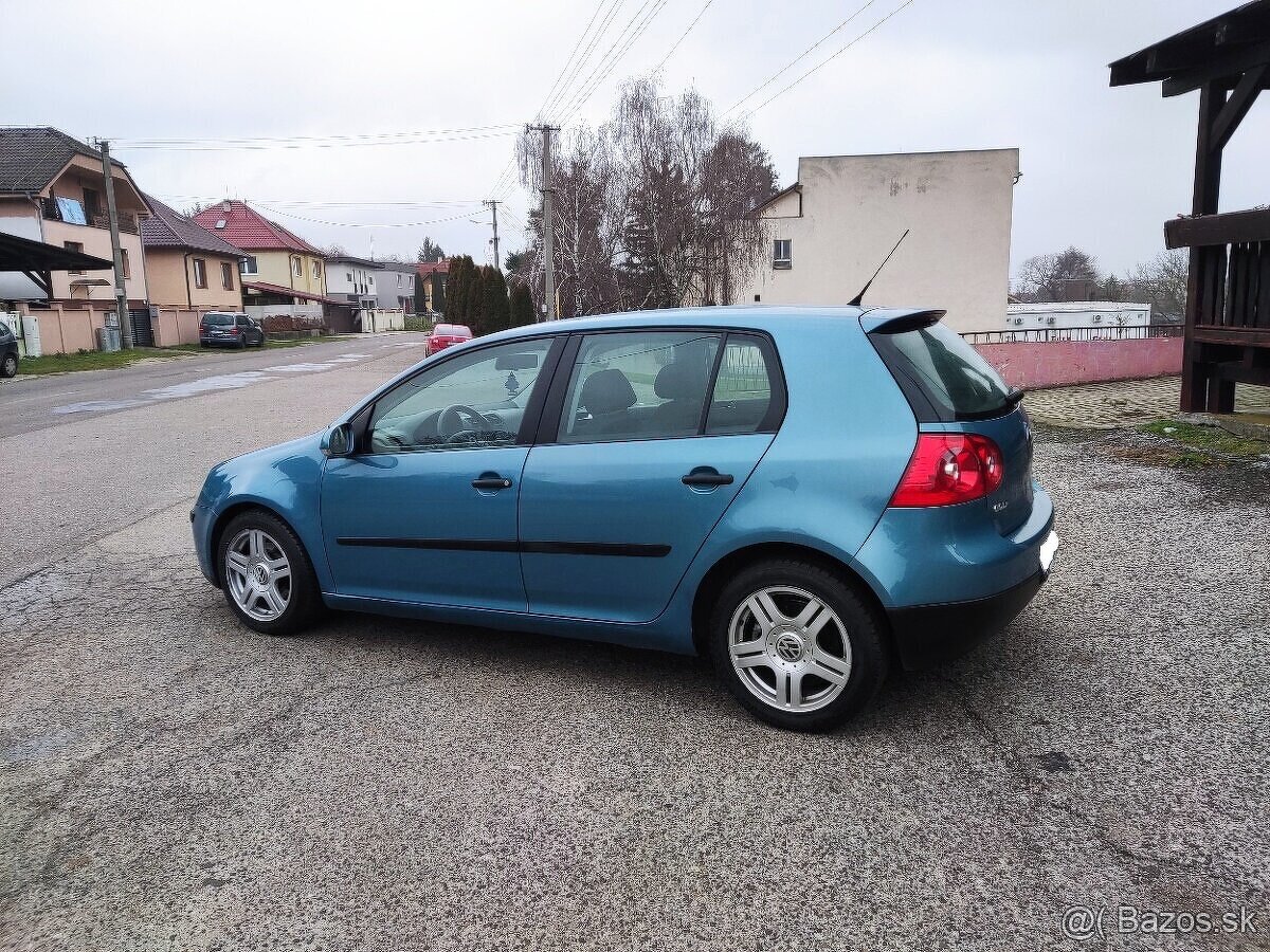 Volkswagen golf 5 1,4 55kw benzín - 7