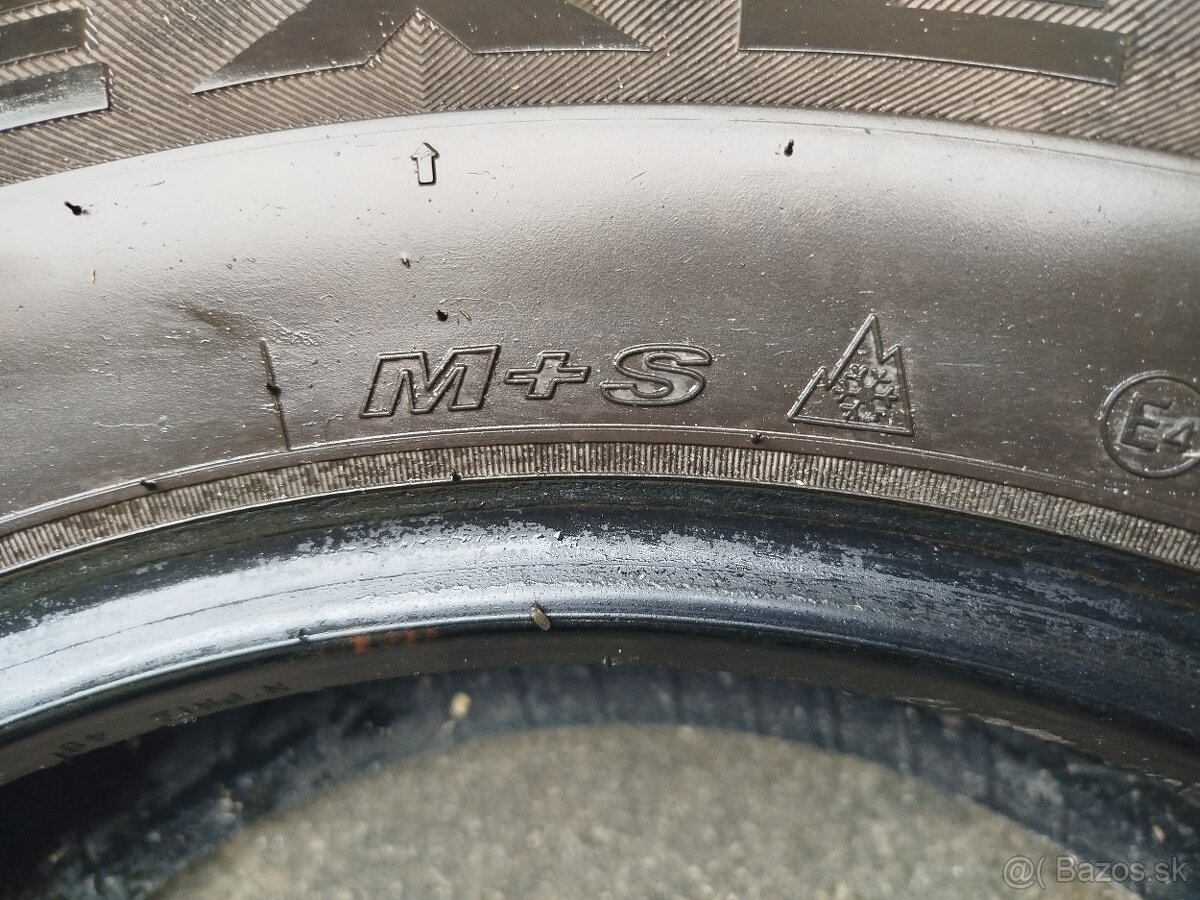 Predám pneumatiky zimné VANHAWK 215/65R16 - 7