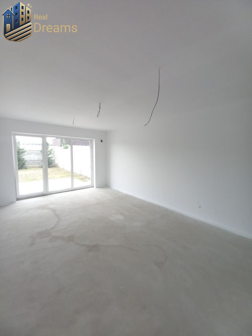 SKOLAUDOVANÉ Novostavba 2-3 izbových bytov s pozemkom v pol - 7