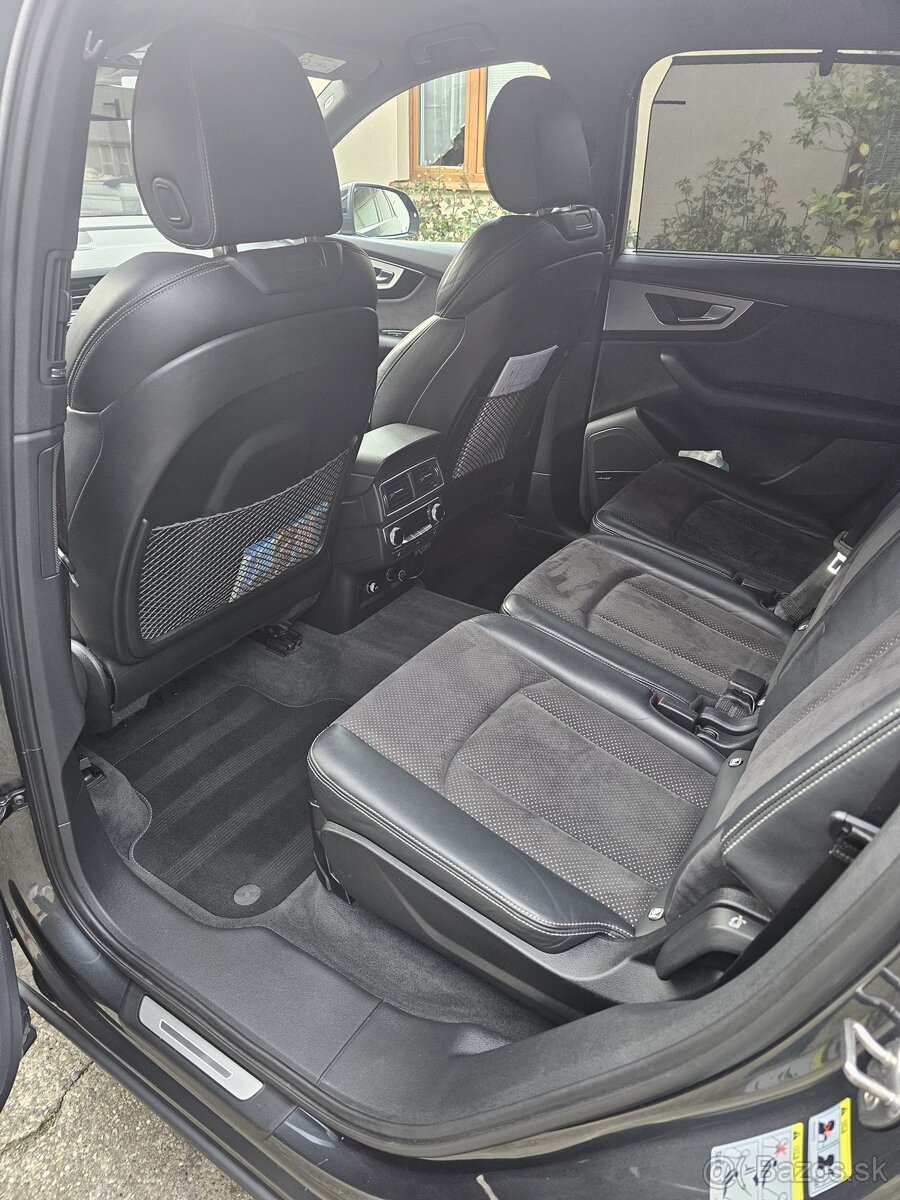 Audi Q7 - 7