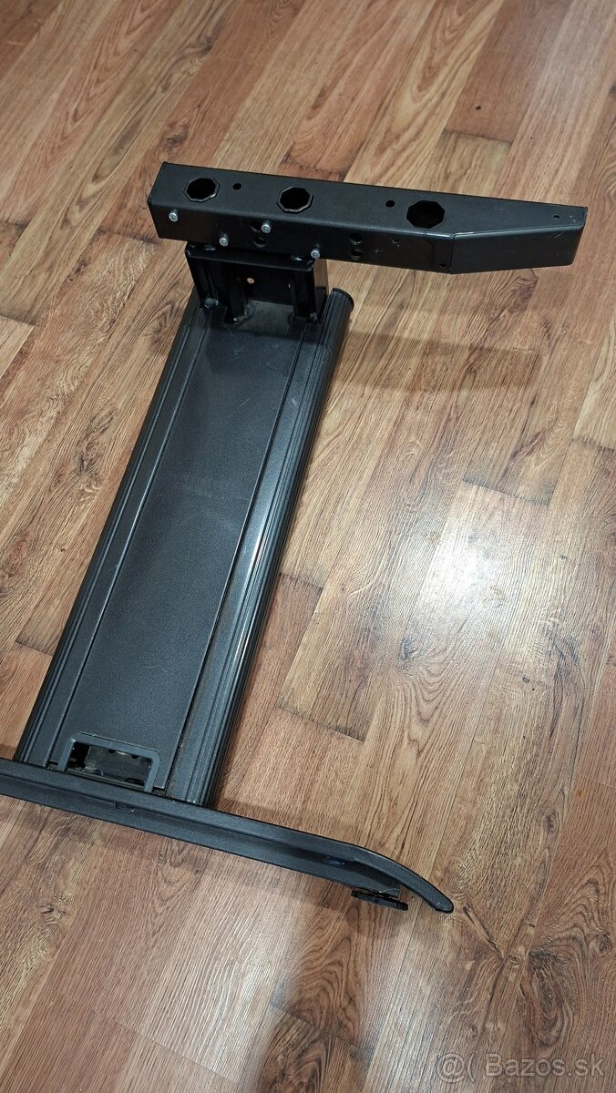 vyskovo nastavitelna stolova noha BENE - 7