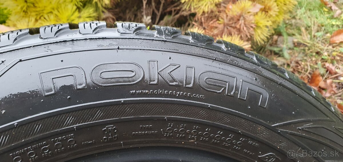 NOKIAN, ZIMNE, CELOROCNE, 225/60 R17 - 7