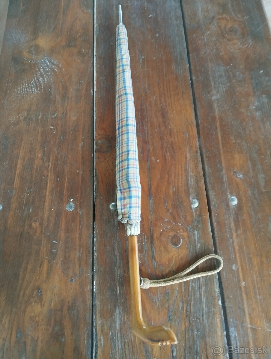 Veľmi starý dáždnik - 7