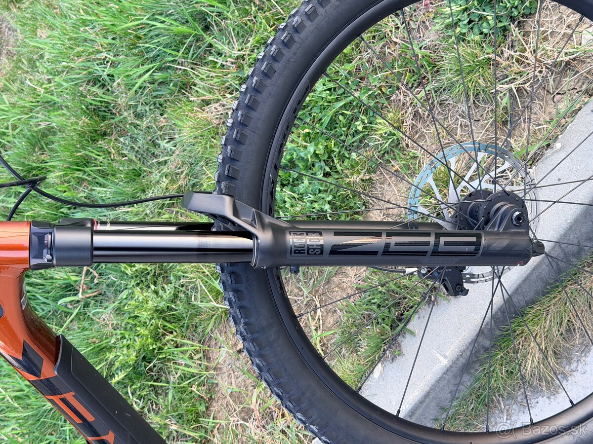 Trek Slash 8 gen 5 2024 - 7