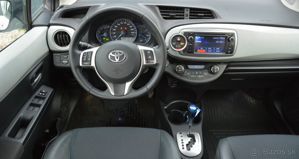Toyota Yaris 1.5 Hybrid, Automat, SR voz, Nová Batéria - 7