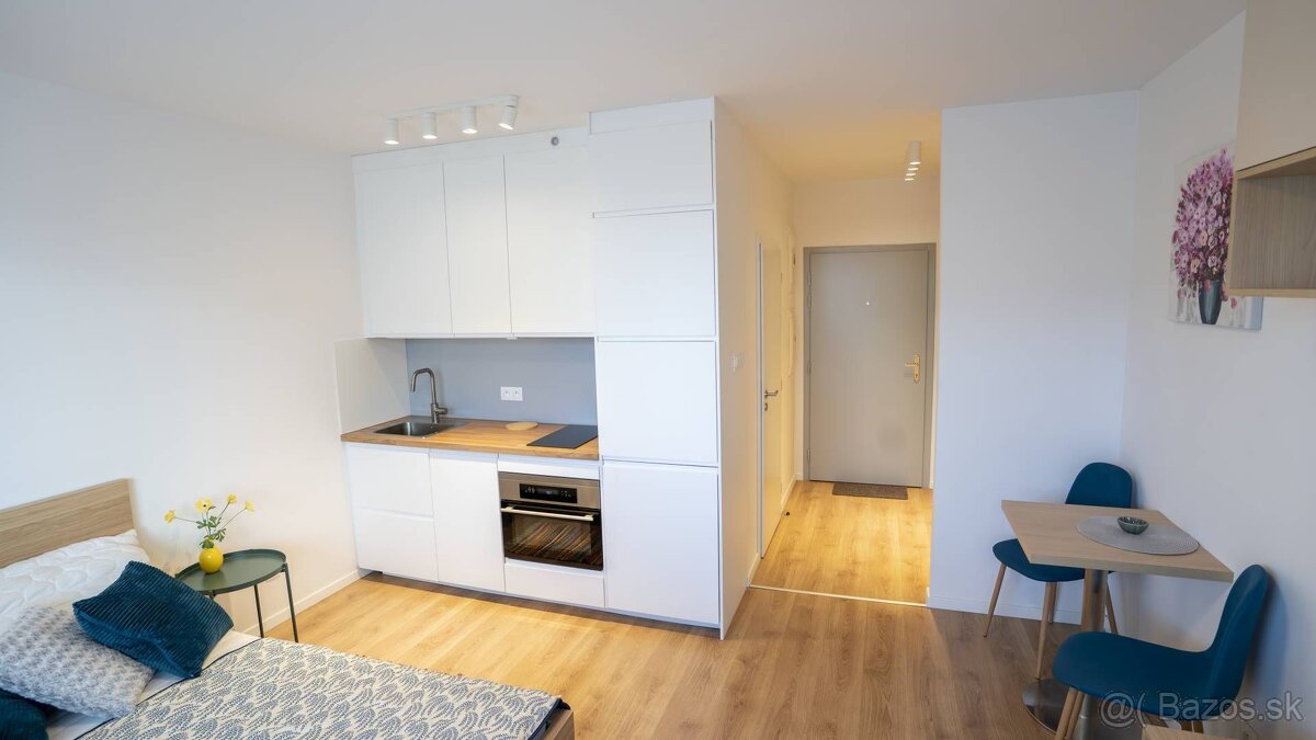 Prenájom útulnej, plne zariadenej garsónky v novostavbe v Br - 7