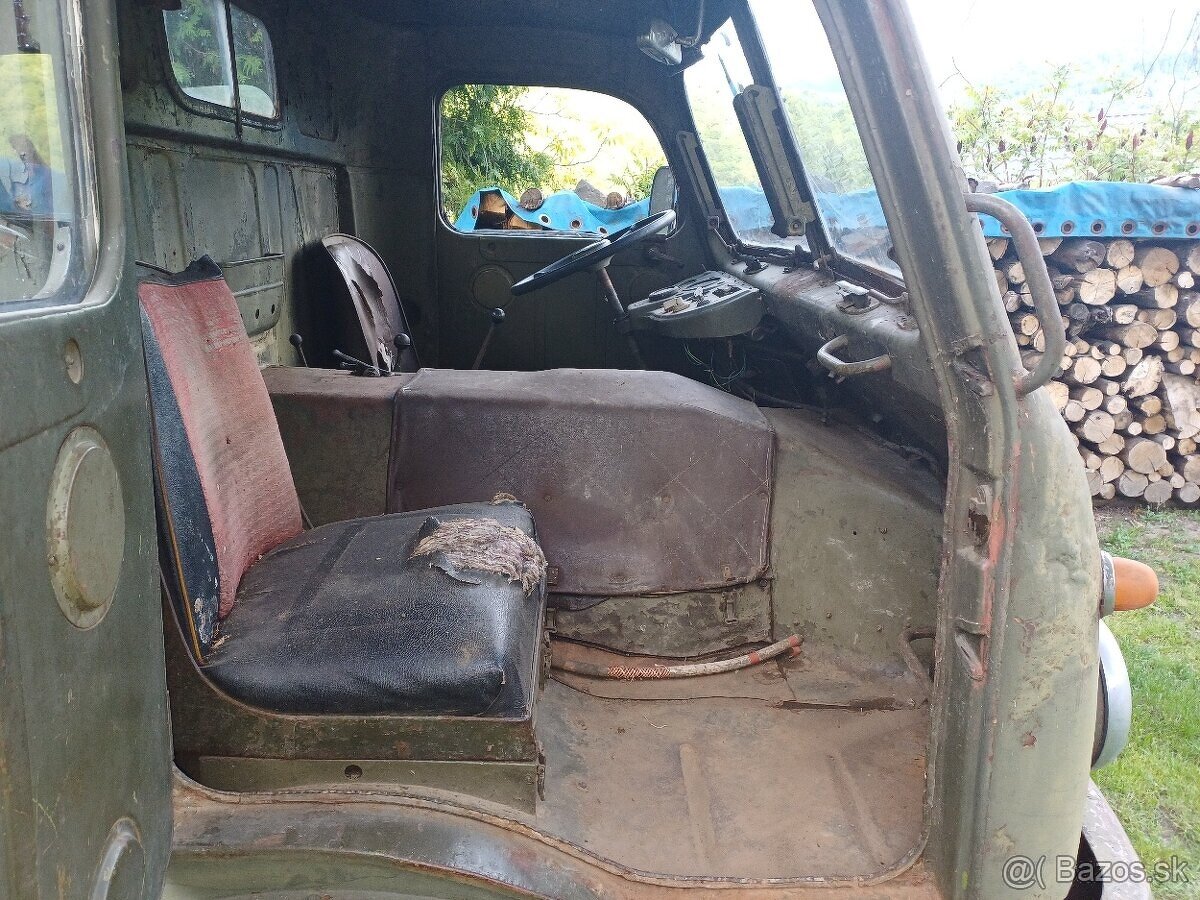 Tatra 805 - 7