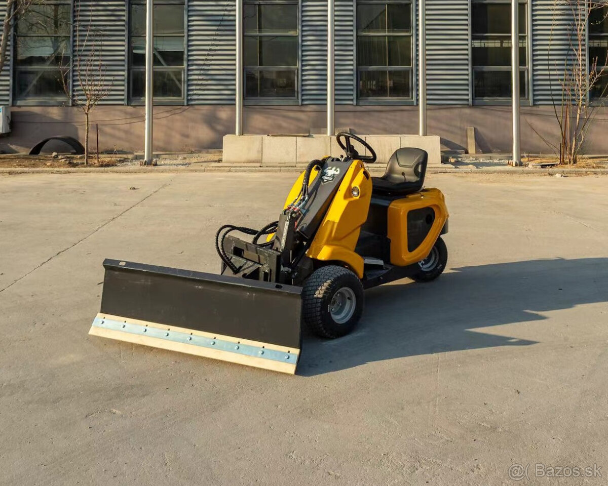 Predám obratný 3 kolesový nakladač tipu multione pohon 3x3 - 7