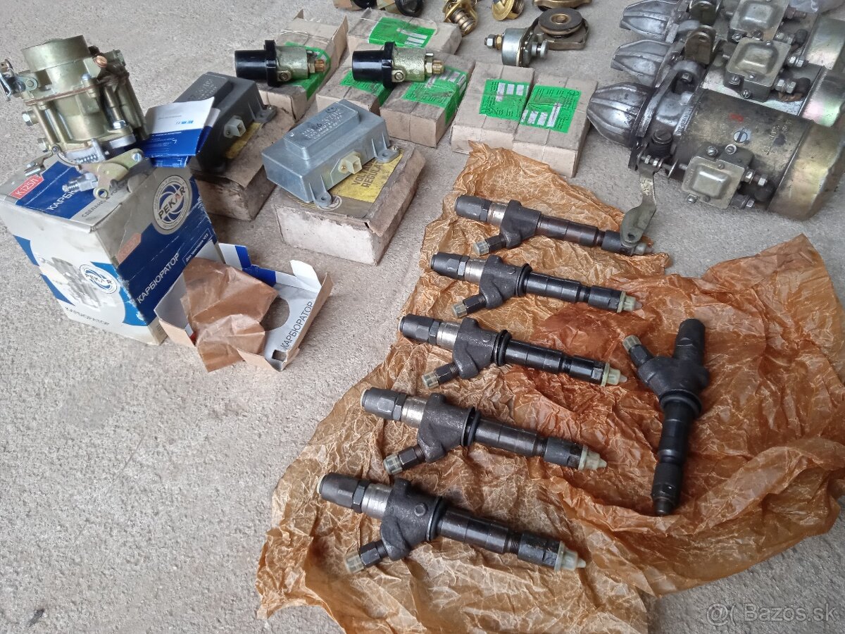 Predám diely na buldozér T130-T170 - 7