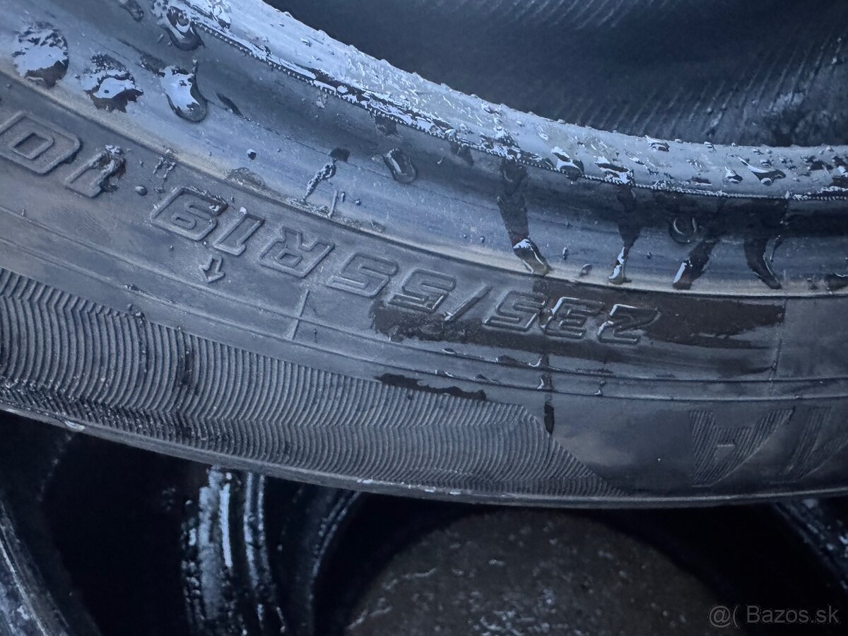 Yokohama 235/55 R19 - 7