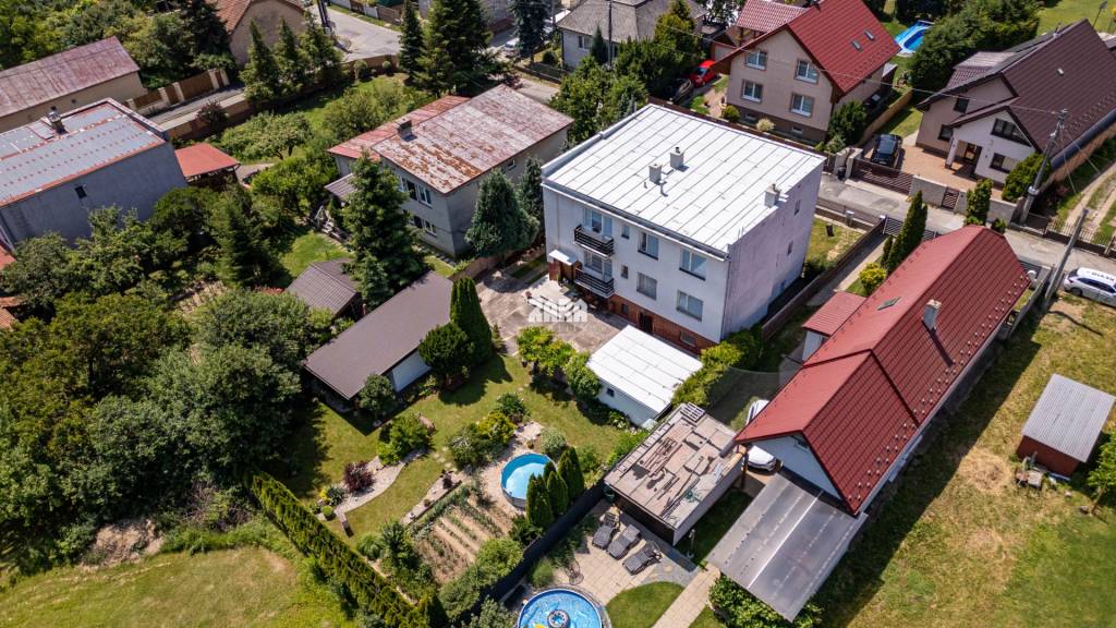 Vyšné Opátske - VÝNIMOČNÝ rod.dom 3 podlažný,10 izieb, - 7