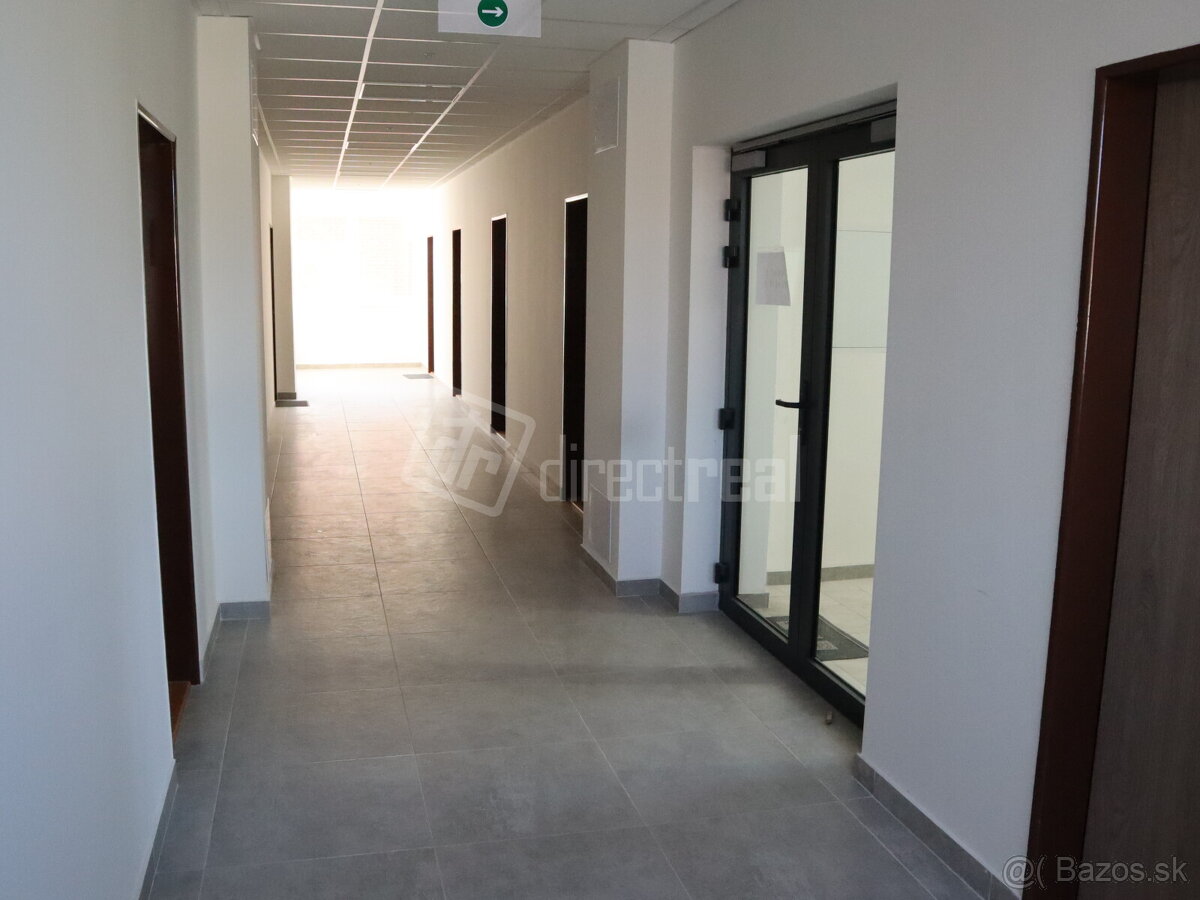 ADMINISTRATÍVNY ALEBO OBCHODNÝ PRIESTOR 16 m2 NA PRENÁ… - 7