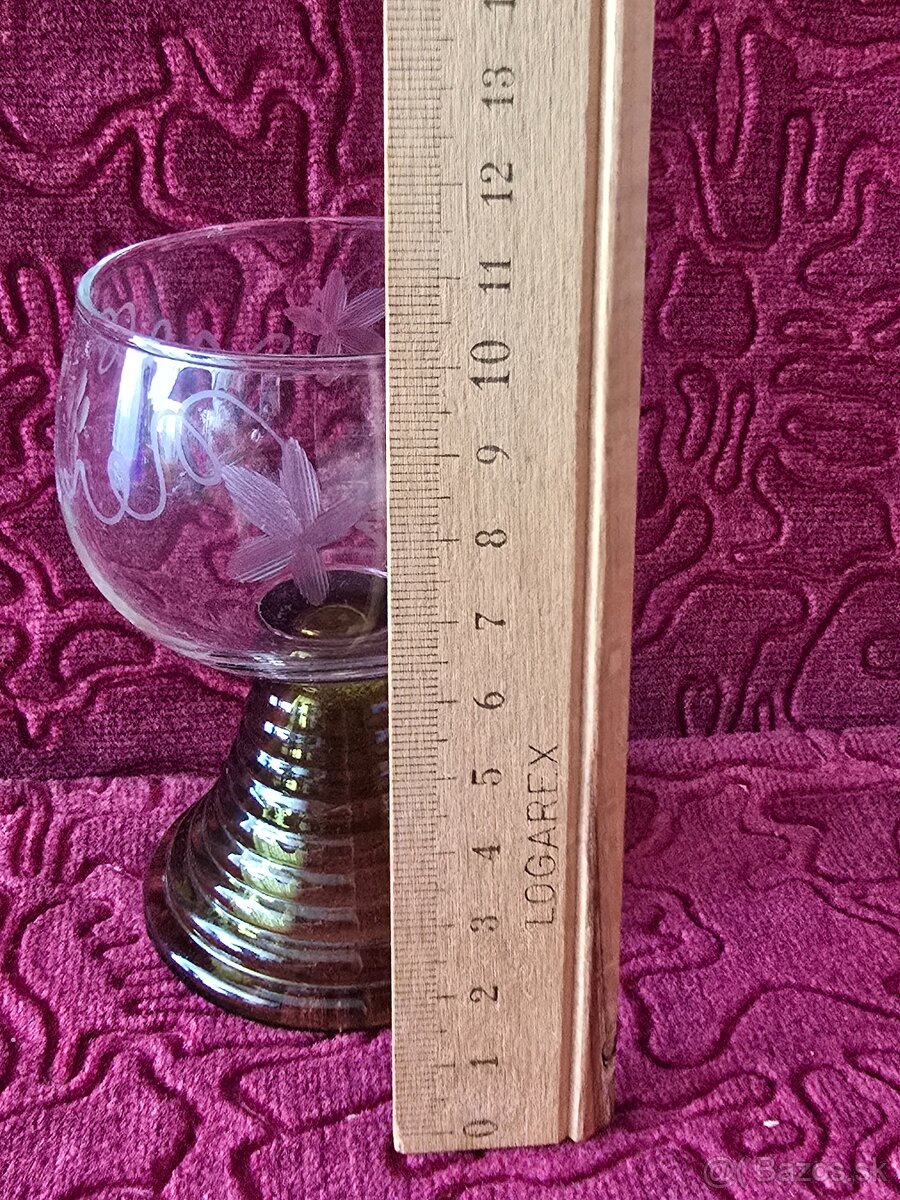 Vinove poháre s dobrusom. - 7