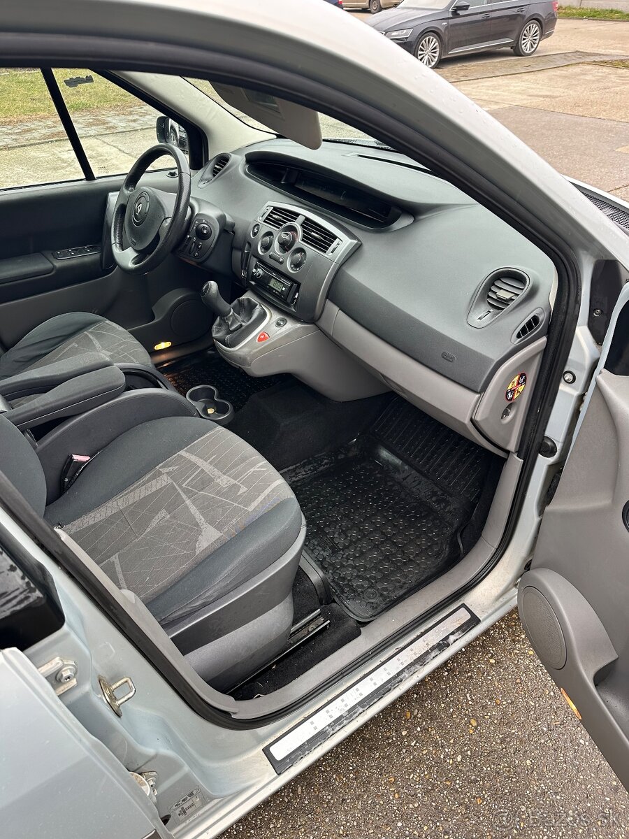 Renault megane scenic - 7