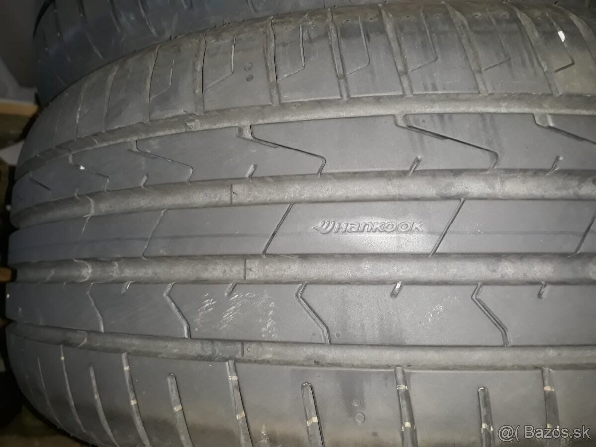 Hankook 215/55/R17 - 7