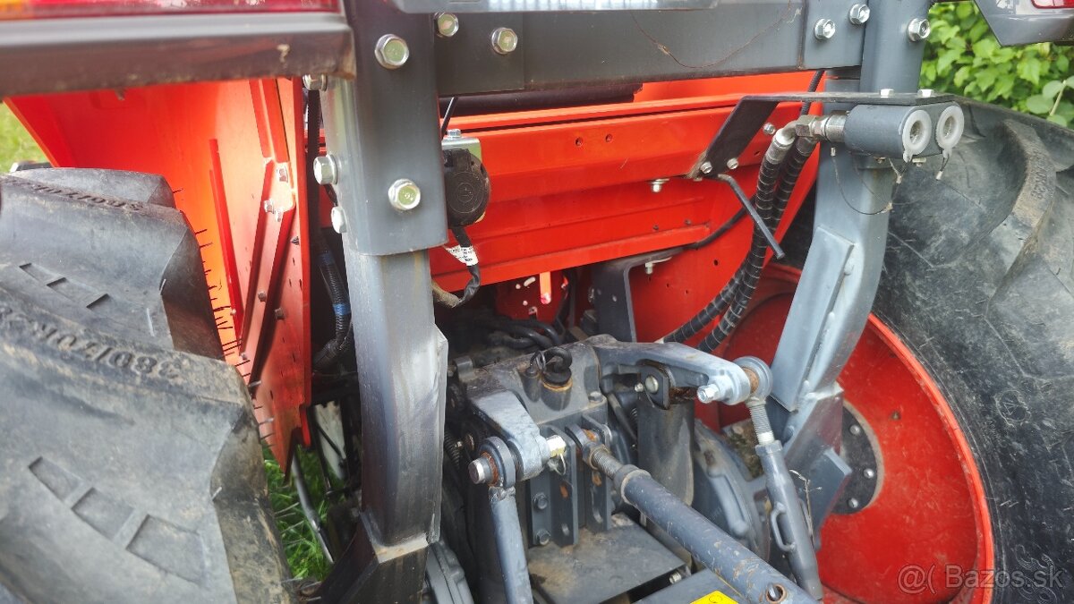 Predám traktor Kubota L1501 HST - 7