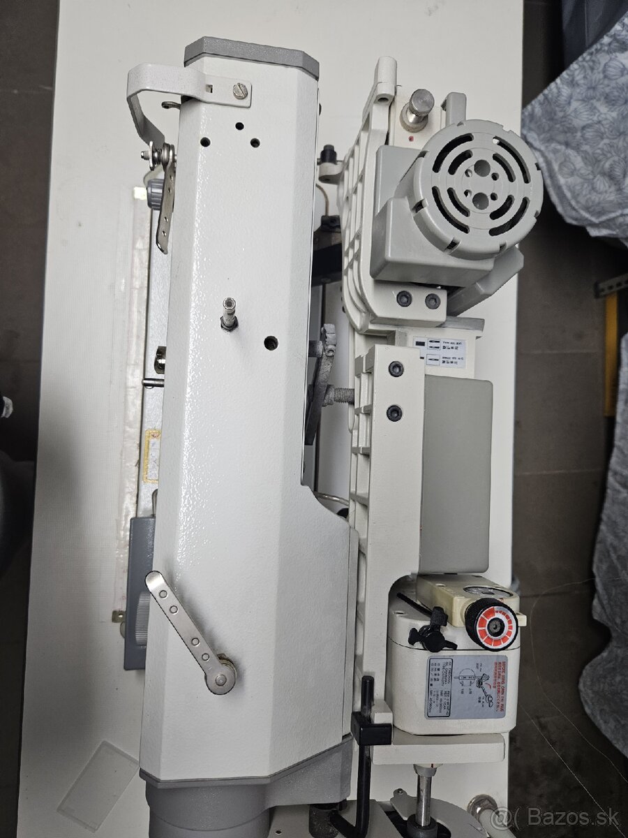 Pfaff 1183 s posuvom - 7