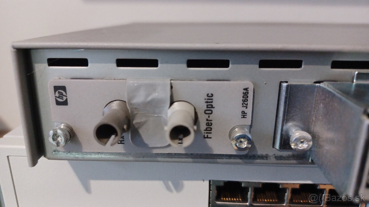 Predam-Netgear (48p), HP (24p Gigabit), 3Com + Retro Hub - 7