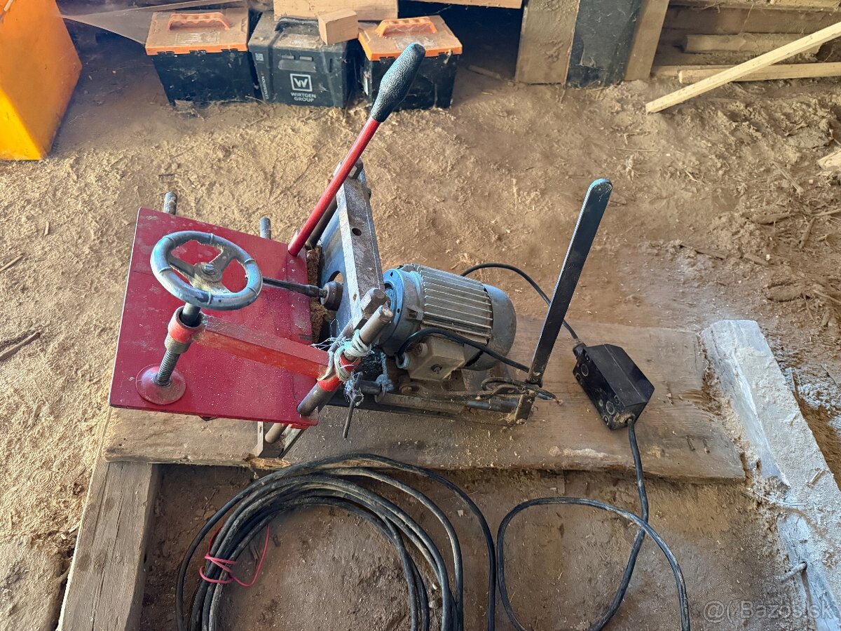 Stolová dlabačka pre hobby stolára - 7