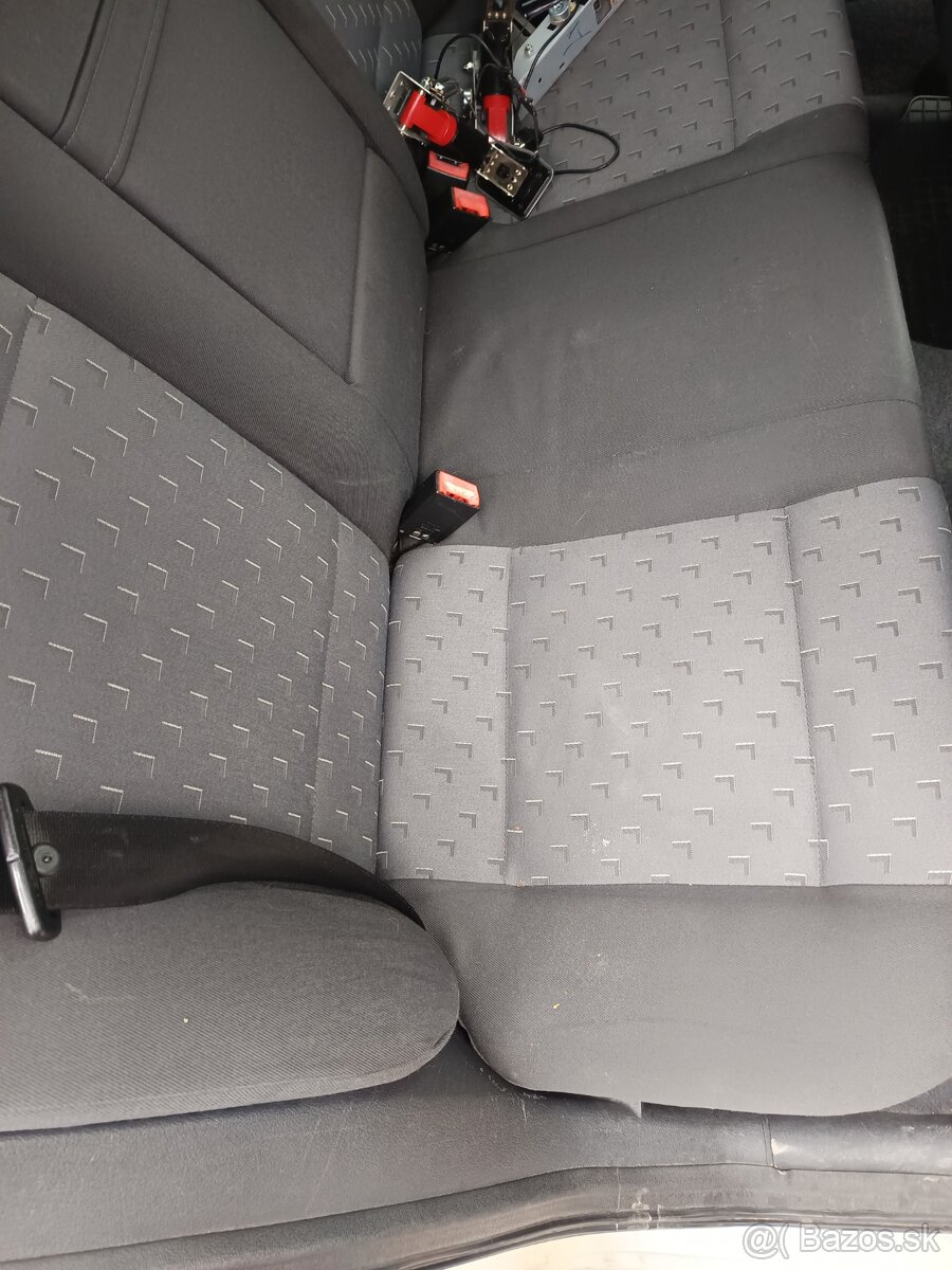 Škoda Octavia TDI 66kw r.v.2002 - 7