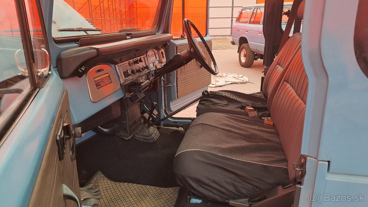 Toyota Land Cruiser HJ47 - 7
