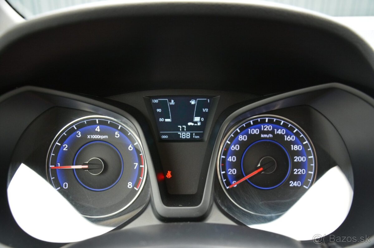 Hyundai ix20 1.4 Benzín – len 7500km - 7