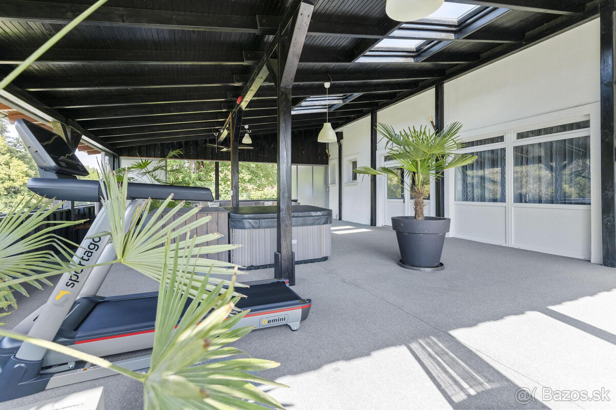 Na predaj štýlový penzión s priamym prístupom k vode v obci - 7