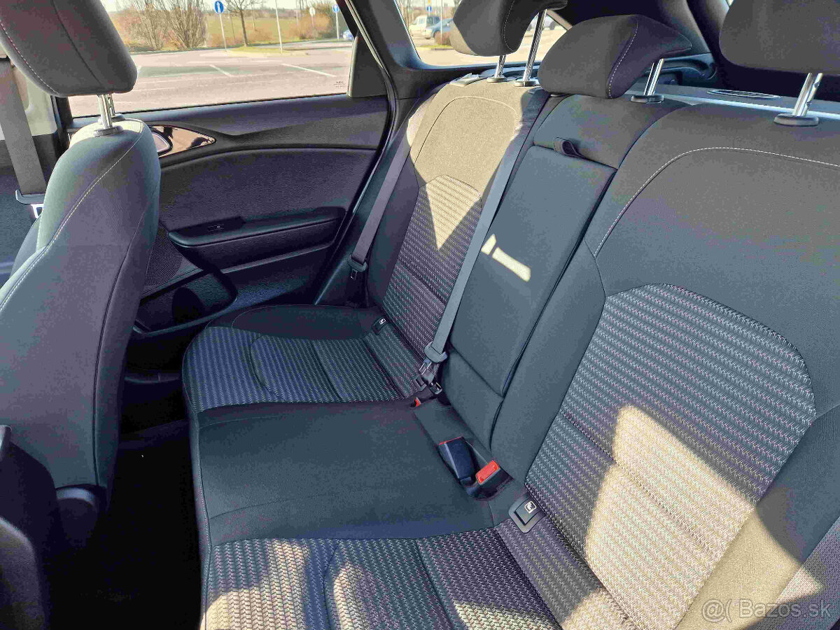 KIA Ceed SW 1.6 CRDi MHEV Gold - 7