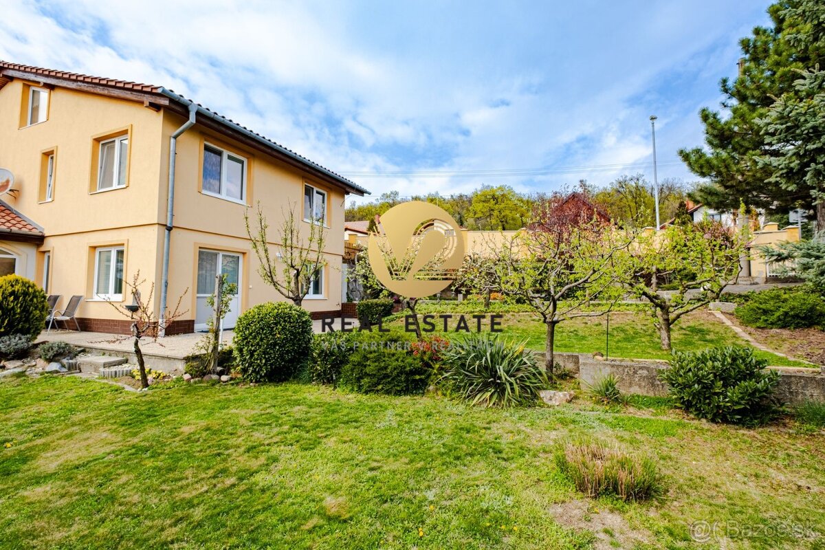 Na PREDAJ Dvojgeneračný RD Nitra - Zobor na 909m2 pozemku - 7