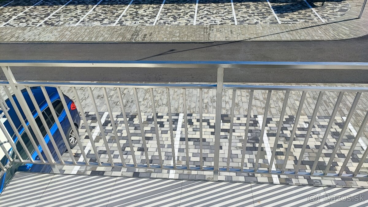 Prenajmem garsónku s balkónom a parkovacím miestom - 7