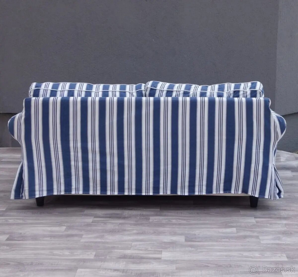 Pohovka pruhovaná. - 7