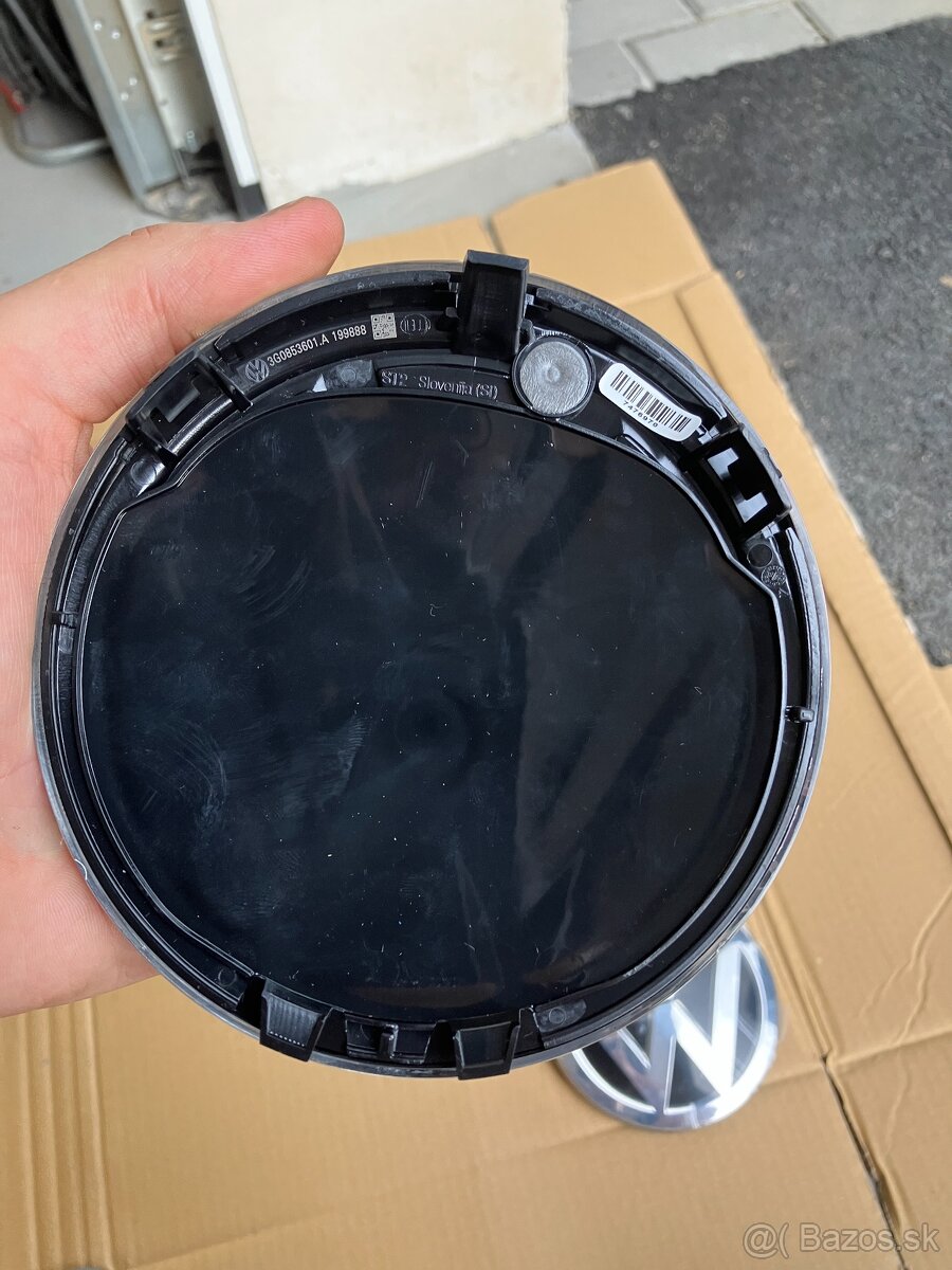 Znak VW passat b8 predni masky acc radar - 7